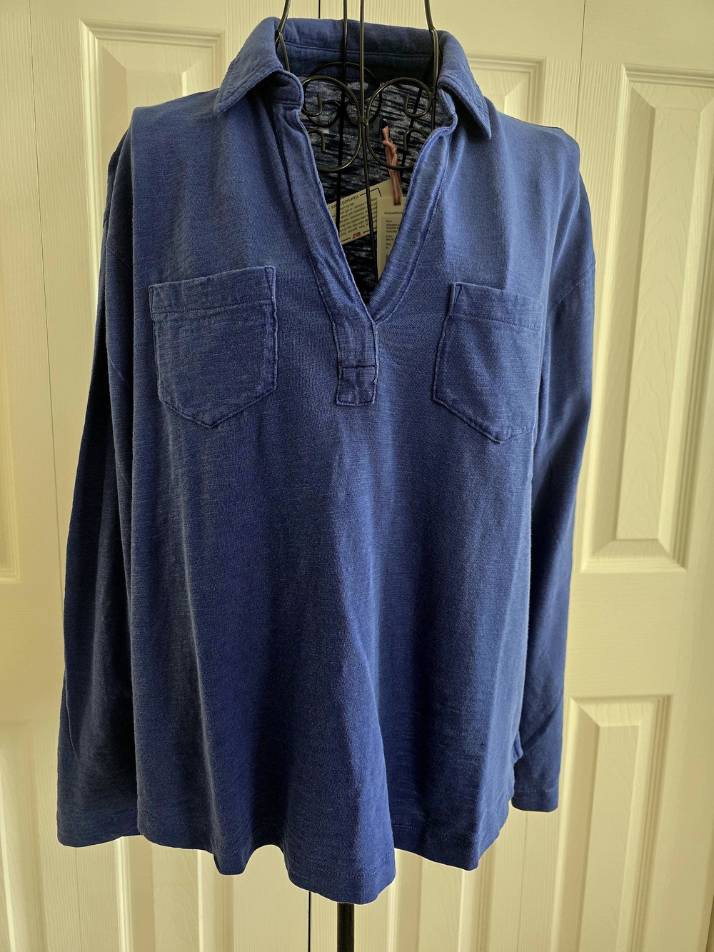 NWT Ladies Vineyard Vines Navy Long-Sleeve Pullover Shirt with Chest Pockets